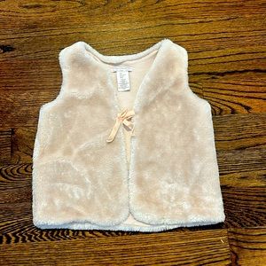 Girl faux fur vest